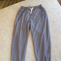 Men’s small Vuori Joggers Grey 