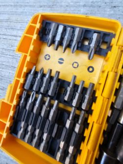 DeWalt Screwdriver Bit Set w/ Case Mixed Nut Drivers Hex Bits & SAE Allen Key