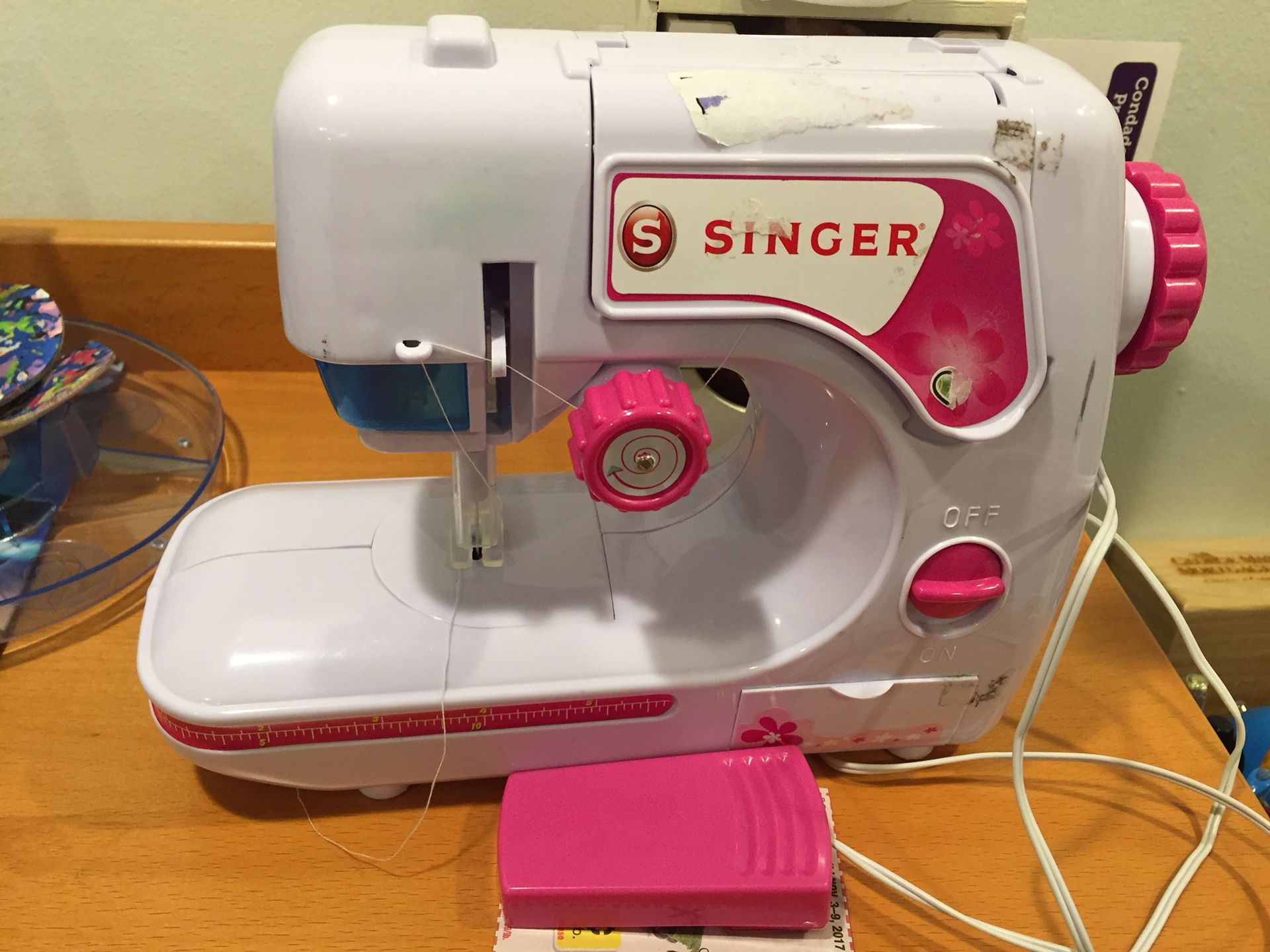 Sewing machine toy for kids