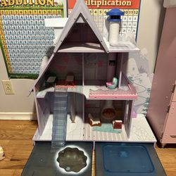 L.O.L Doll House + 45 Dolls
