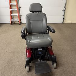 Invacare Pronto M51 Power Wheelchair