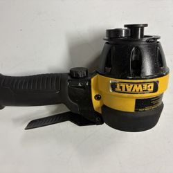 DEWALT DWMT 70780 DUAL ACTION PNEUMATIC SANDER (AIR TOOL).Works Great Like New.