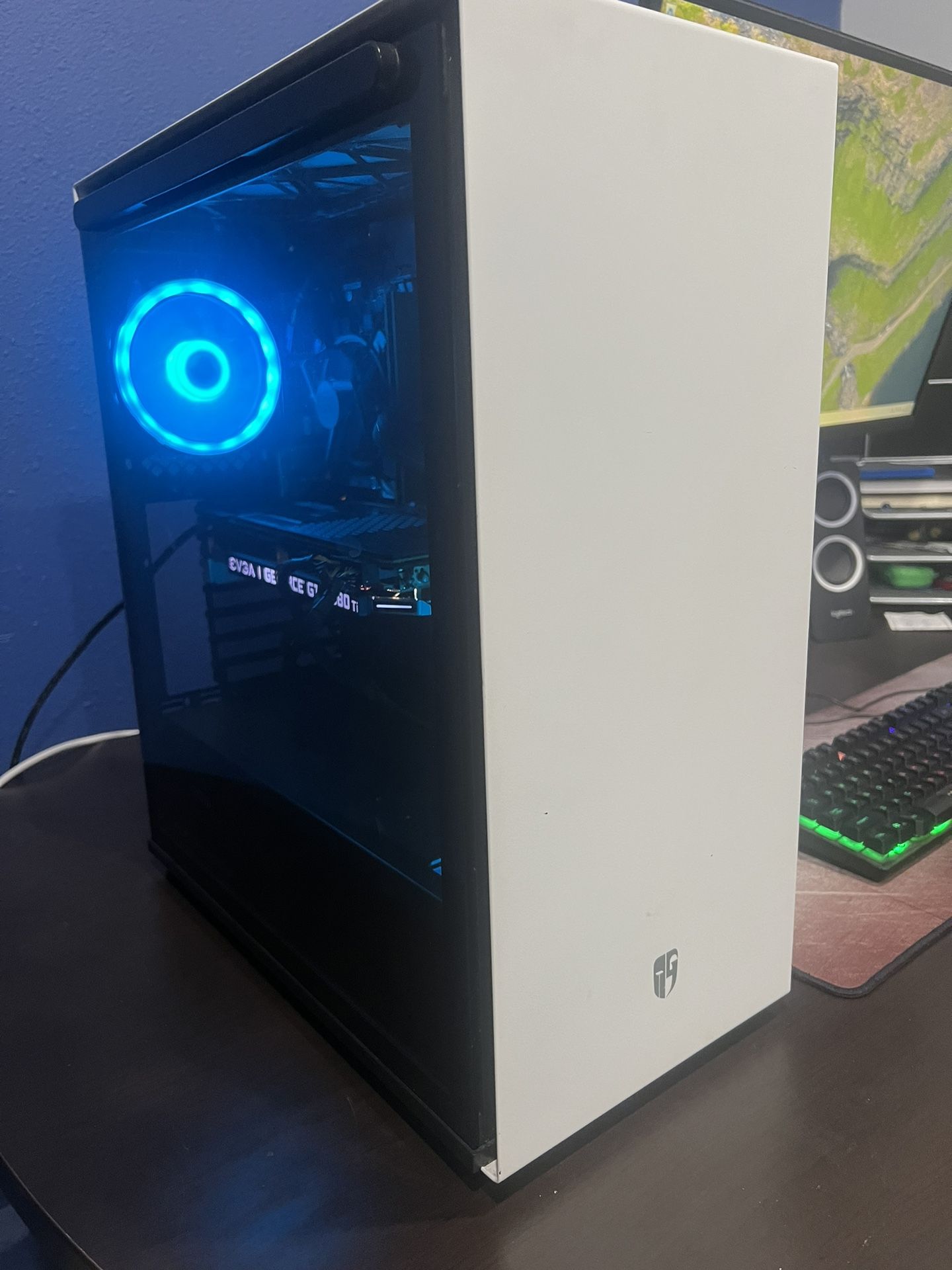 White Custom Built Gaming Pc