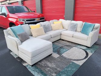 Gorgeous Nailhead Trim Sectional Couch