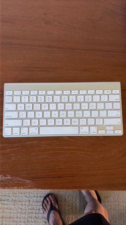 Apple computer keyboard