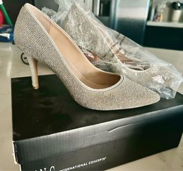 Sz 9 crystal silver heels $15