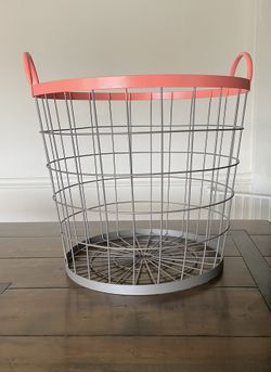 Metal Frame Large Basket With Pink Modern Trim Color