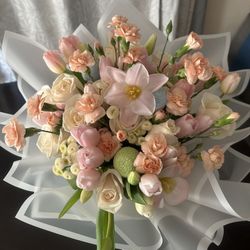 Flower Bouquet/ Flores/ Ramo De Rosas