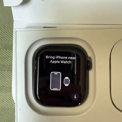 Apple Watch Series 10 (GPS) 46mm - Black/White Color M/L Band