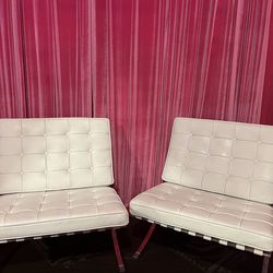 Pair of Barcelona-Style Lounge Chairs – Pair – Mid-Century Modern