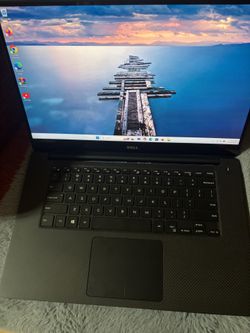 Laptop Dell 15.6” Precision 5520 Touchscreen Good Battery  i7 8th Gen Window 11