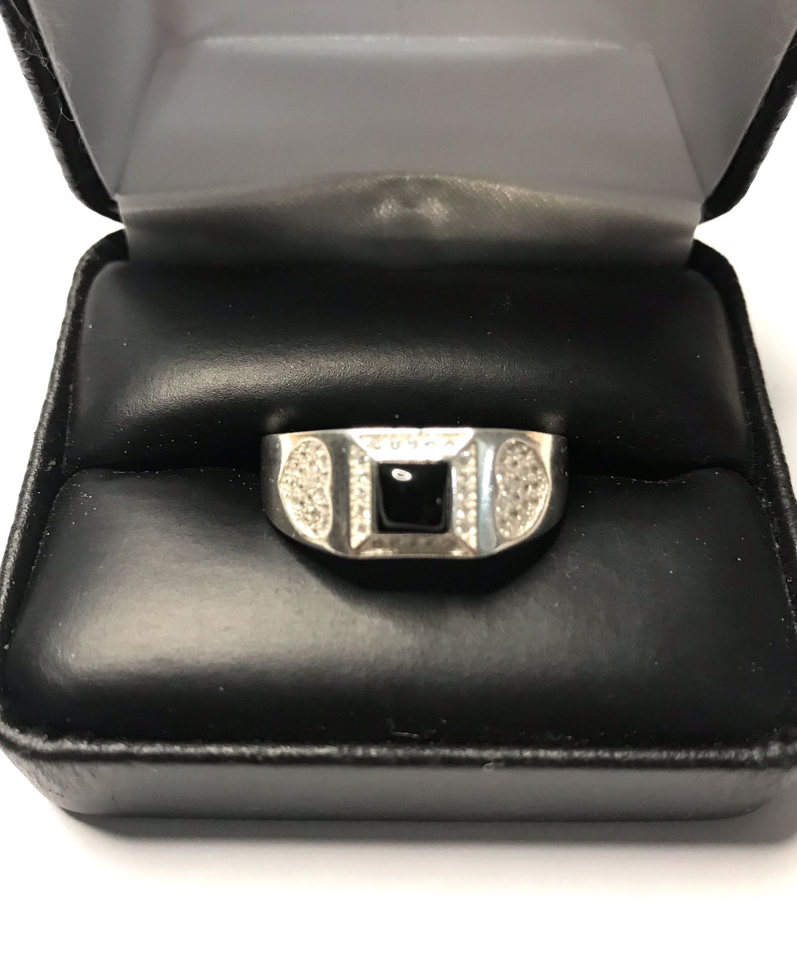 925 Sterling silver black Onyx And CZ Men’s Ring Size 10.5 And 11.5