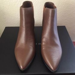 Women’s Leather Ankle Boots Size 6.5 New