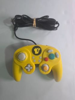 PDP Pikachu Wired Fight Pad Pro Nintendo Switch GameCube Style
