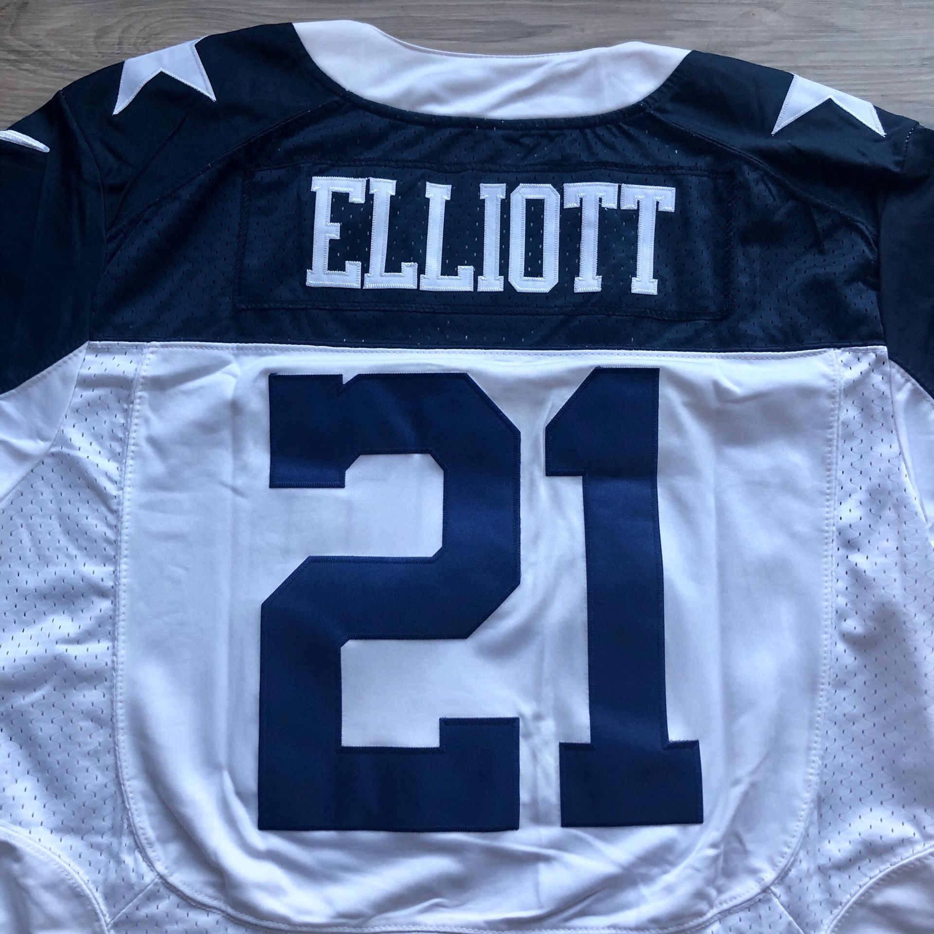 ⭐️ BRAND NEW! ⭐️ Ezekiel Elliott #21 Dallas Cowboys NFL Nike Thanksgiving Jersey + SIZE Medium or XL + SHIPS OUT TODAY! 📦 💨 🦃