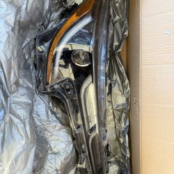 Headlight Toyota Corolla XSE 2022