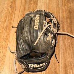 Wilson A2000 Baseball Glove (Dustin Pedroia  size 11.5)