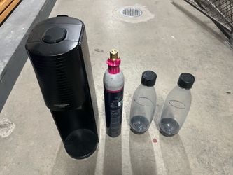 SodaStream Terra Bundle with CO2 Cylinder and Bottles