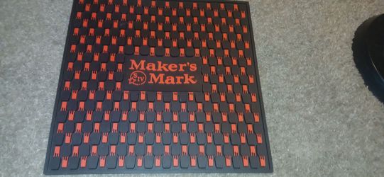 MAKER'S MARK RUBBER BAR MAT BLACK & RED