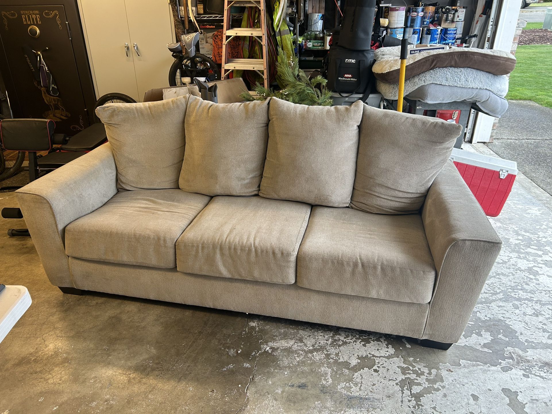 Free Couch No Rips Or Tears