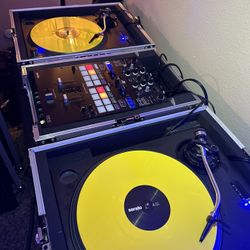 Technics 1210’s For sale