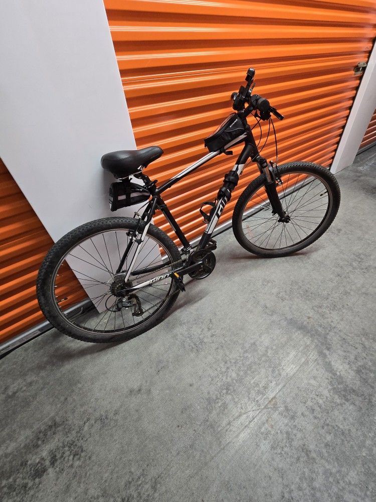 Giant Mountain Bike
