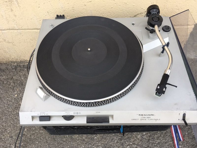 Vintage Realistic LAB390 DD turntable. for Sale in Burbank, CA OfferUp
