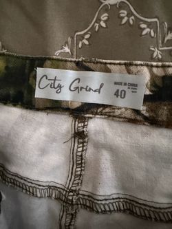 City Grind Camo Print Pants Size 40