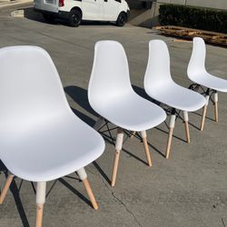 New Set of 4 Pre-Assembled Mid Century Modern Dining Chairs Side Chair Kitchen Chair   New in Box. 2058/ T lc80n2 4.  Dining chair Side chair kitchen 