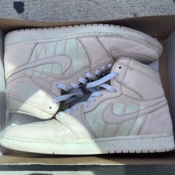 Jordan 1 Guava ice Size 10.5