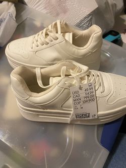 Women’s White Platform Tennis Shoes Size 7