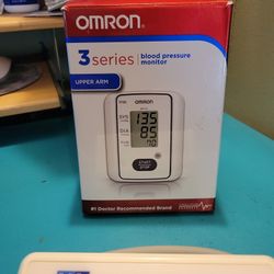 Omron 3 Series  Upper Arm Blood Pressure Monitor 