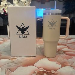 40 OZ THUMBLER N&M