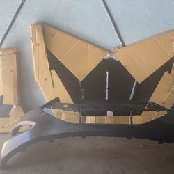 Parts for sale for a 2014 Hyundai ELANTRA coup Hood fenders and bumper cover new