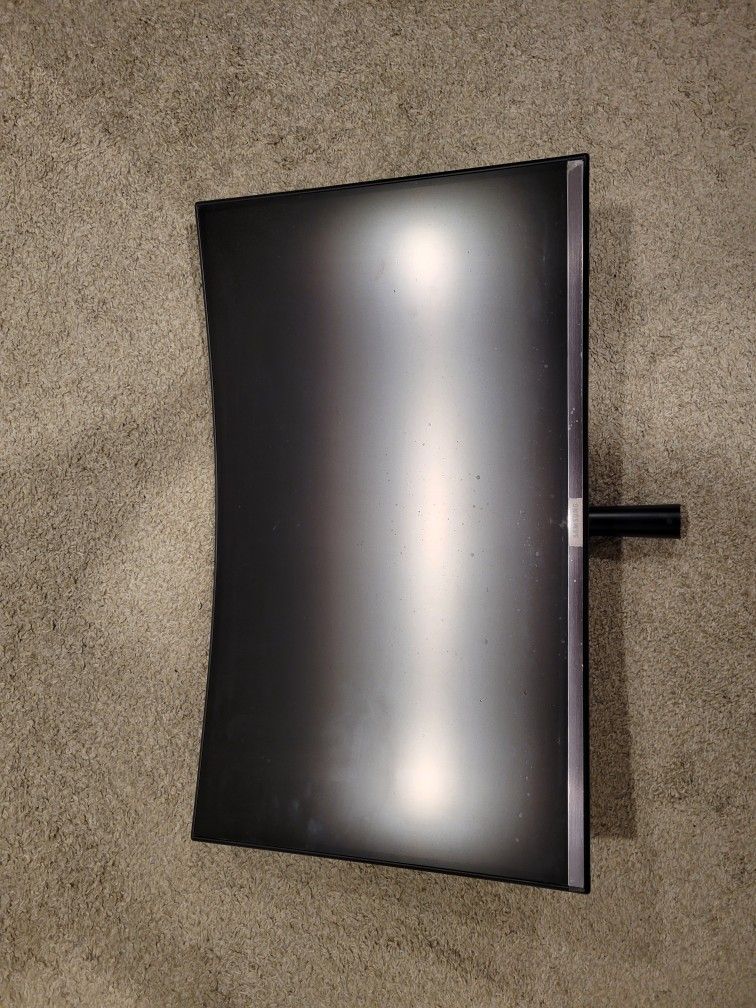 Samsung Monitor (Curved Screen)