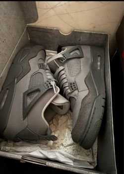 Air Jordan 4 Retro Grey Sneakers