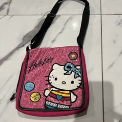 Hello Kitty Crossbody Bag