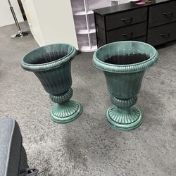 MoNiBloom set of 2 , 20-Inch Plastic Urn Planter Vase for Outdoor Indoor Plants Garden Patio Vintage Decorative Wedding Pedestal Roman Flower Pot Deco