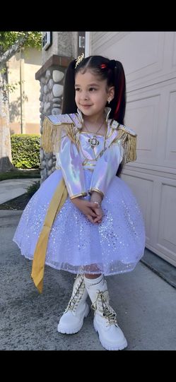 K-pop Mira dress with boots size 5 and boots 11
