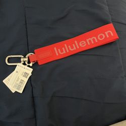 lululemon wristlet 