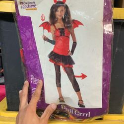 Halloween Costumes 