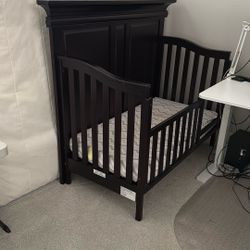 Munire Crib With Toddler Guard Rail