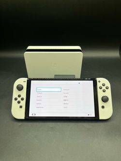 Nintendo Switch OLED Model HEG-001 Handheld Console - 64GB - White *7059