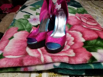 Fioni night pink n black wedge sandals new