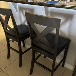 2 Bar Stools