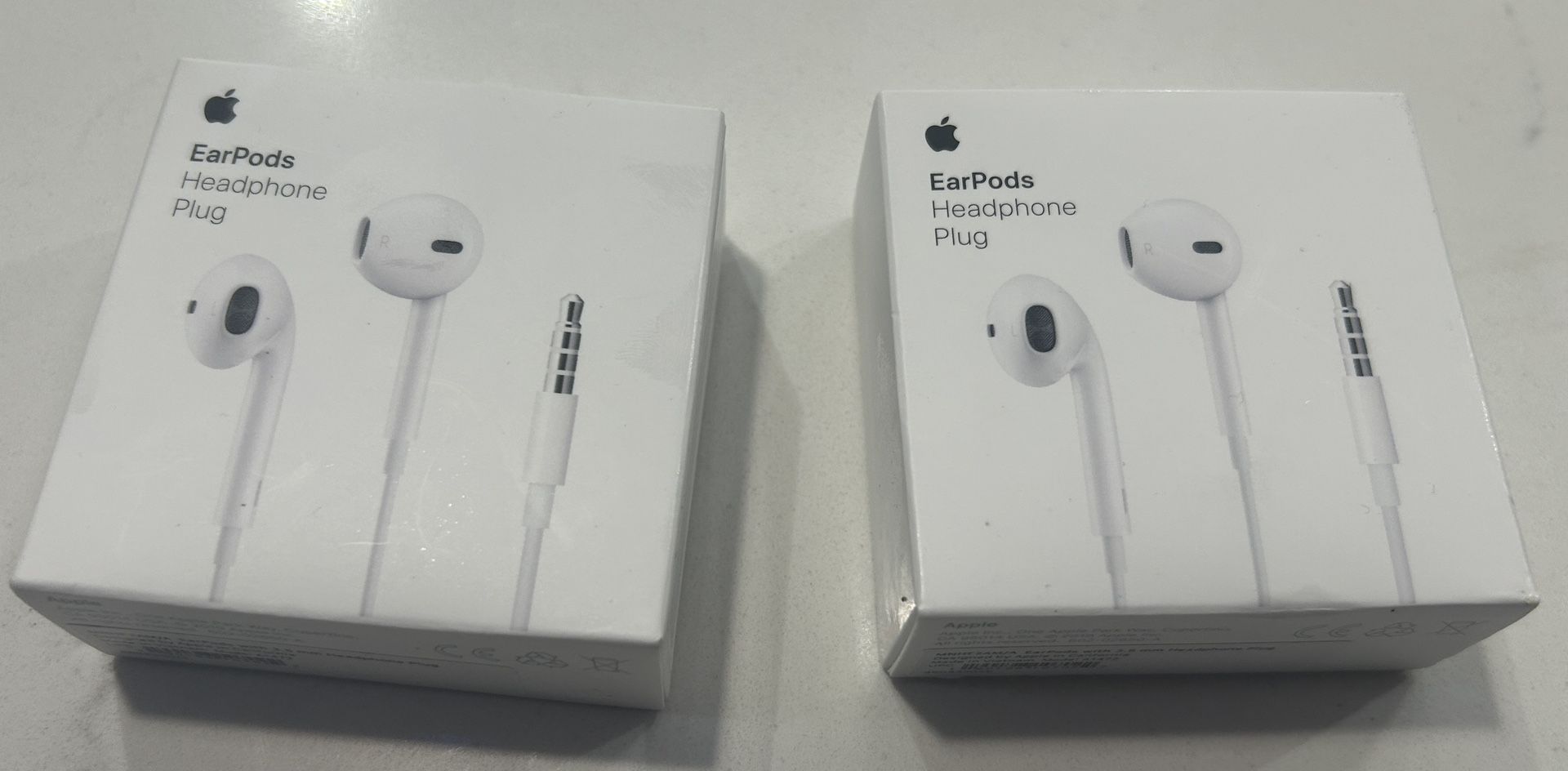 Official Apple EarPods mm Headphone Plug NEW in