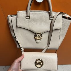 Michael Kors Wallet In Light Pink