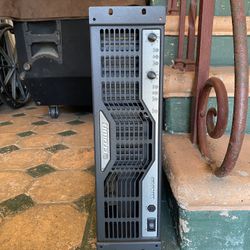 CROWN AMPLIFIER 