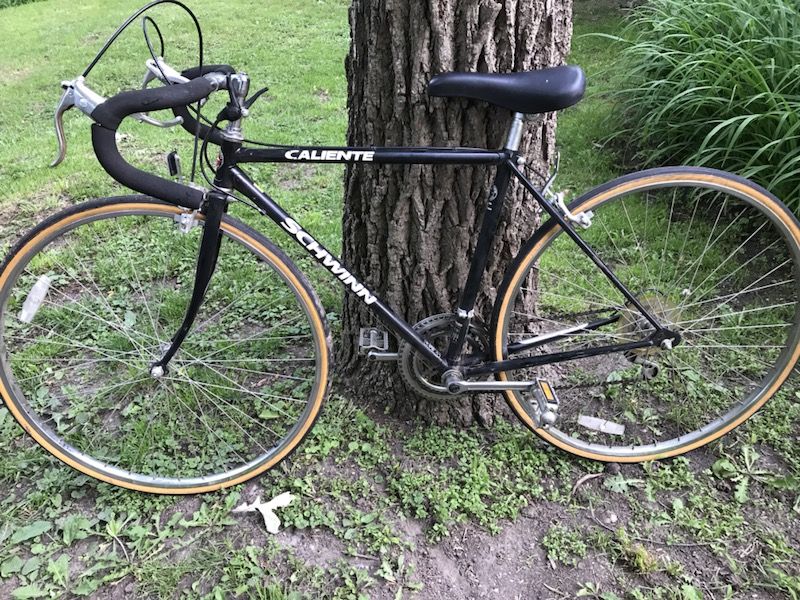 Nice Vintage Schwinn Caliente 12 Speed Road Bike Bicycle