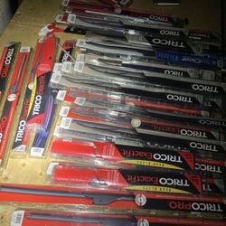 Windshield Wiper Blades Brand New 